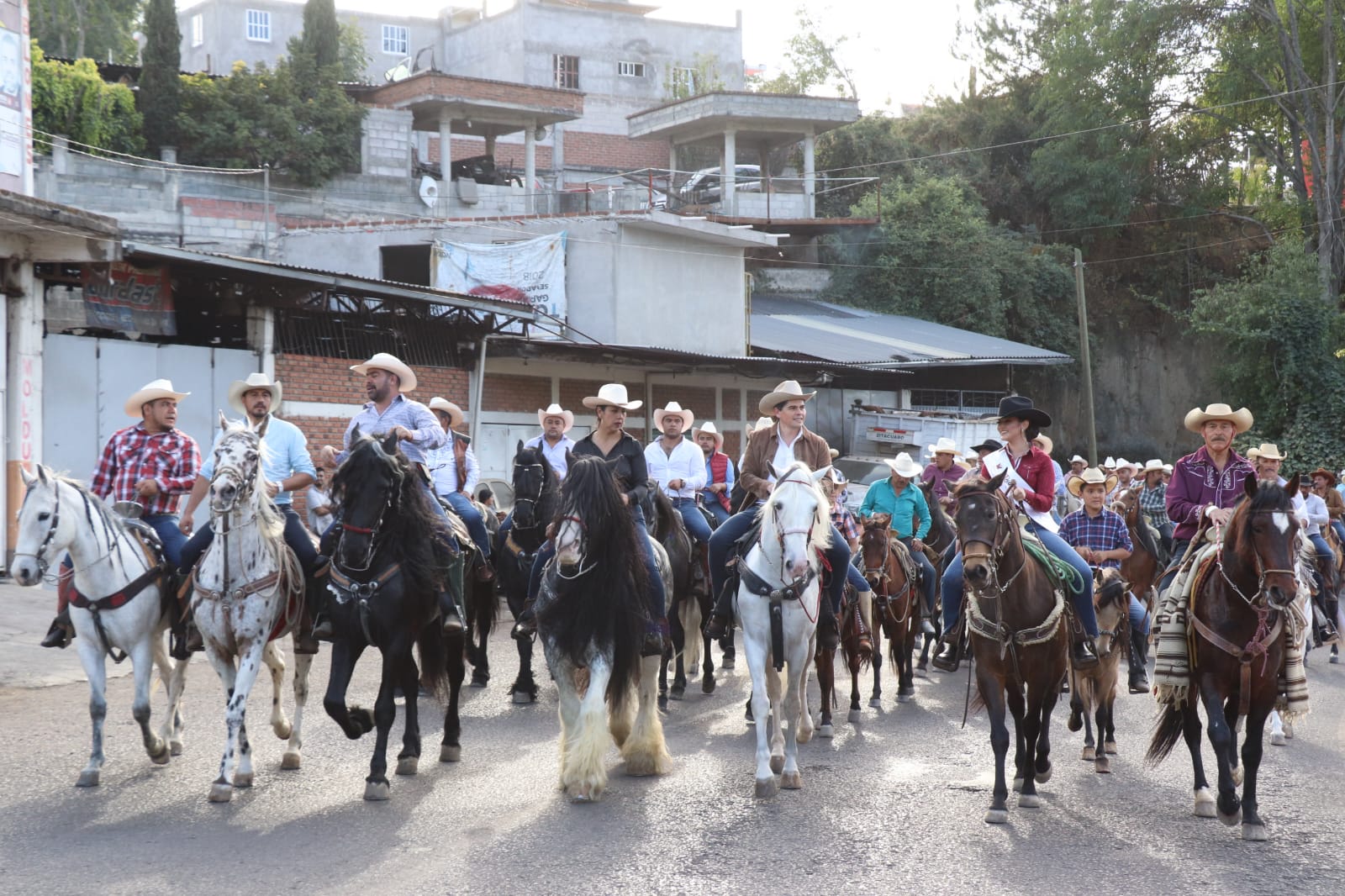 Con cabalgata comienza el arranque de la Feria Monarca Zitácuaro 2023.