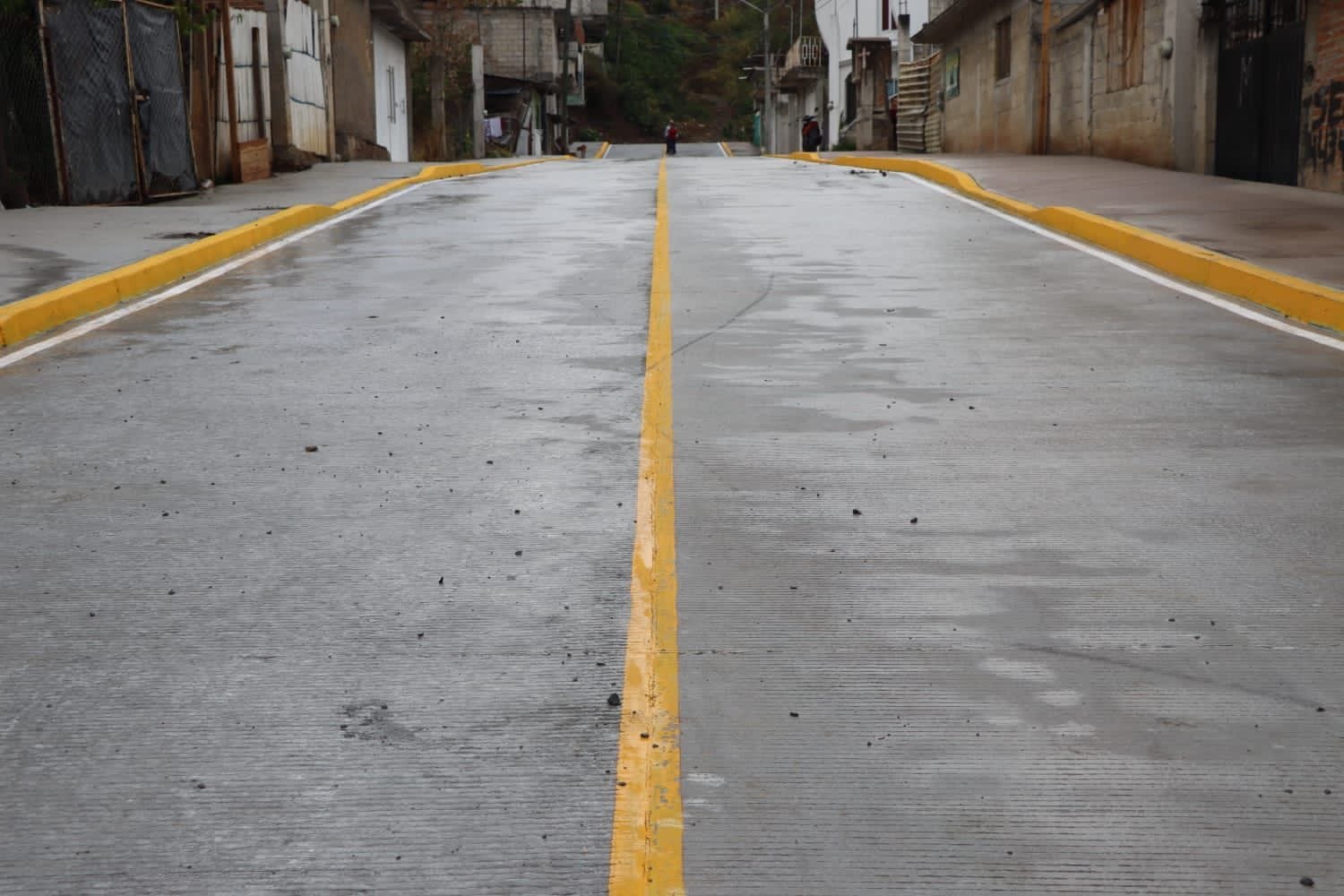 Inauguramos la calle Begonia de la colonia el Moral,  con un total de 670 metros 2 de pavimento a base de concreto hidráulico y que beneficiará a todos los  colonos de  este lugar .