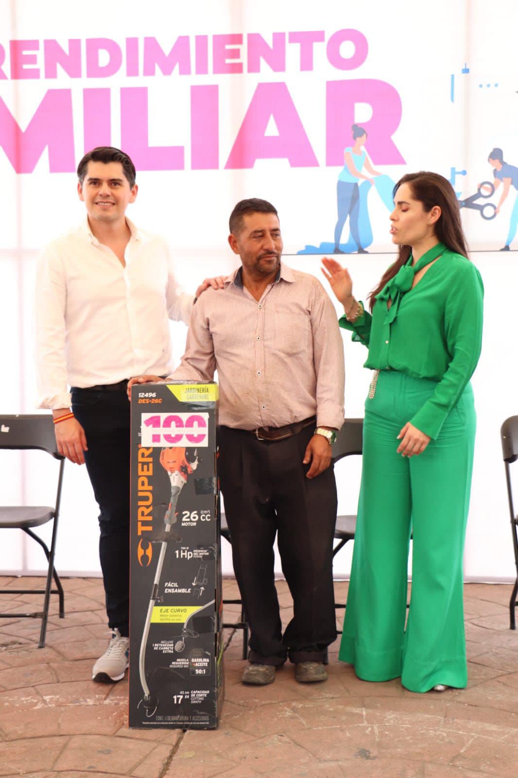 Alcanza Gobierno de Toño Ixtláhuac 300 apoyos a negocios familiares