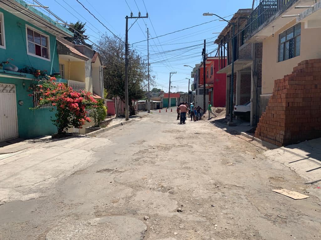 Reconstruye Gobierno de Toño Ixtláhuac la calle Ciudad de la Independencia 
