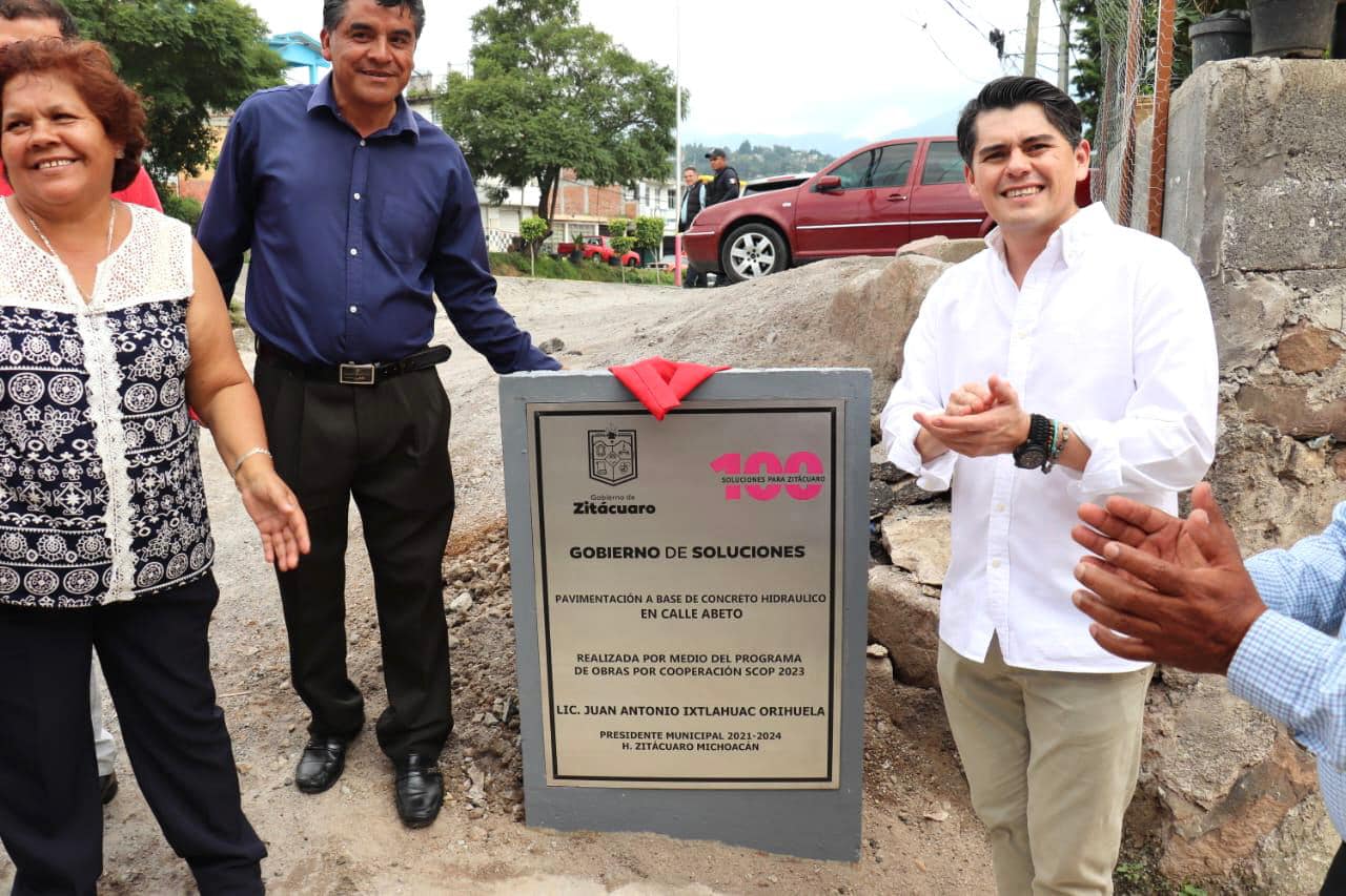 Más pavimentaciones en San Juan Zitácuaro por el Gobierno de Soluciones 